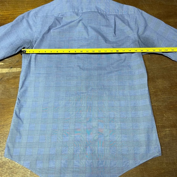 Tommy Hilfiger Men’s Button Down Shirt - Moderate Signs Of Use - Size 15.5 32/33 - Picture 4 of 5